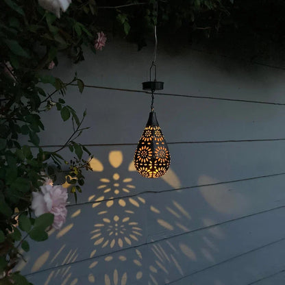 Light drop/solar-powered GardenLighting