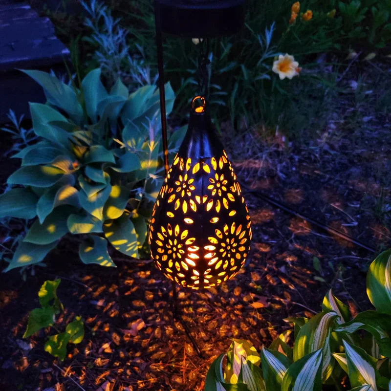 Light drop/solar-powered GardenLighting